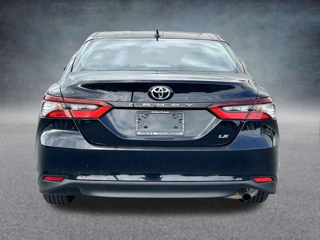 Used 2023 Toyota Camry LE FWD image 4