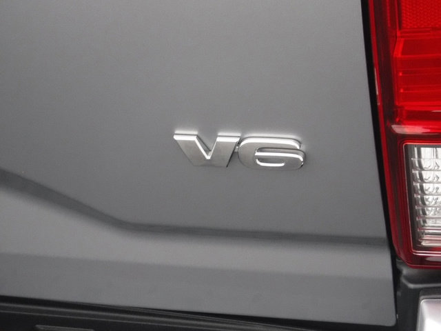 Used 2017 Toyota Tacoma TRD Sport image 9