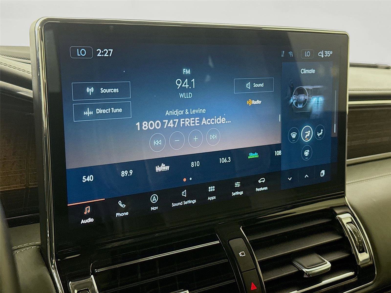 Used 2022 Lincoln Navigator L Black Label AWD/4WD image 11