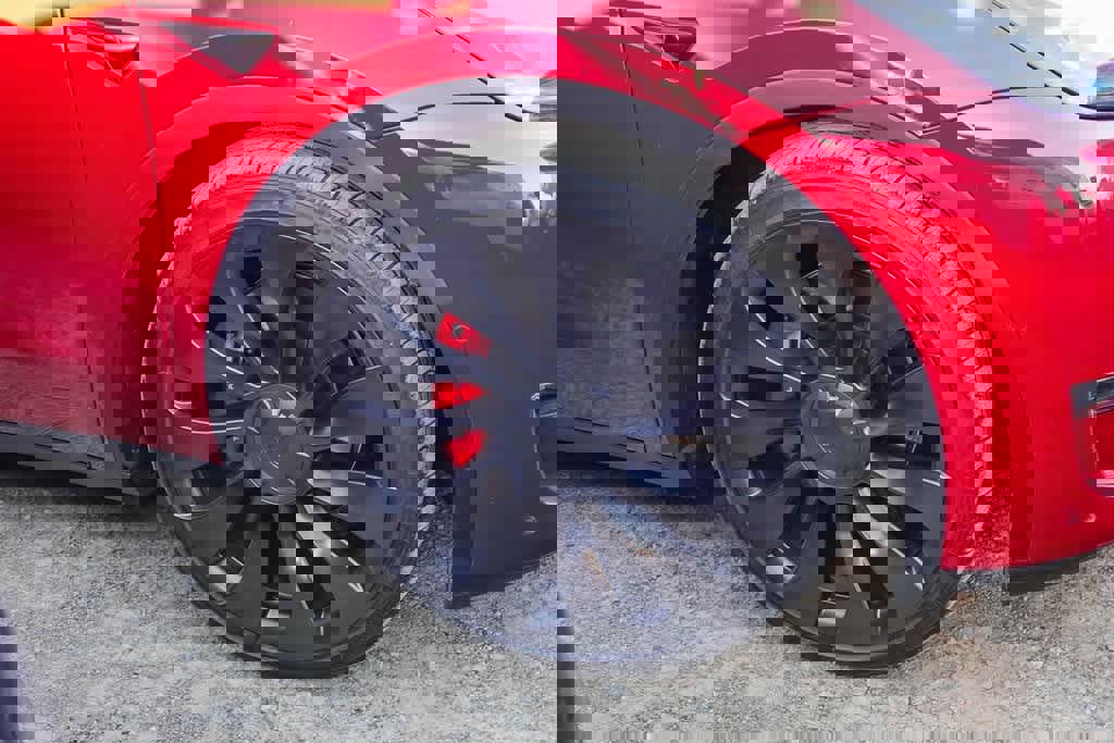 Used 2022 Tesla Model Y Performance image 6