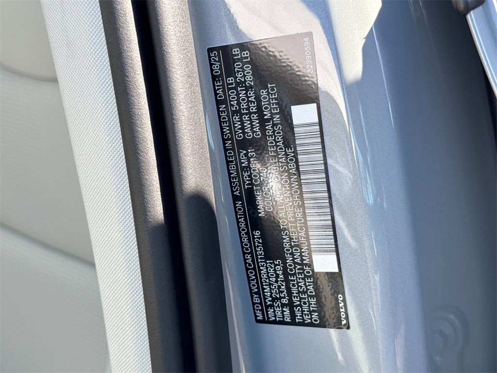 New 2026 Volvo XC60 B5 Ultra w/ Protection Package Premier image 28