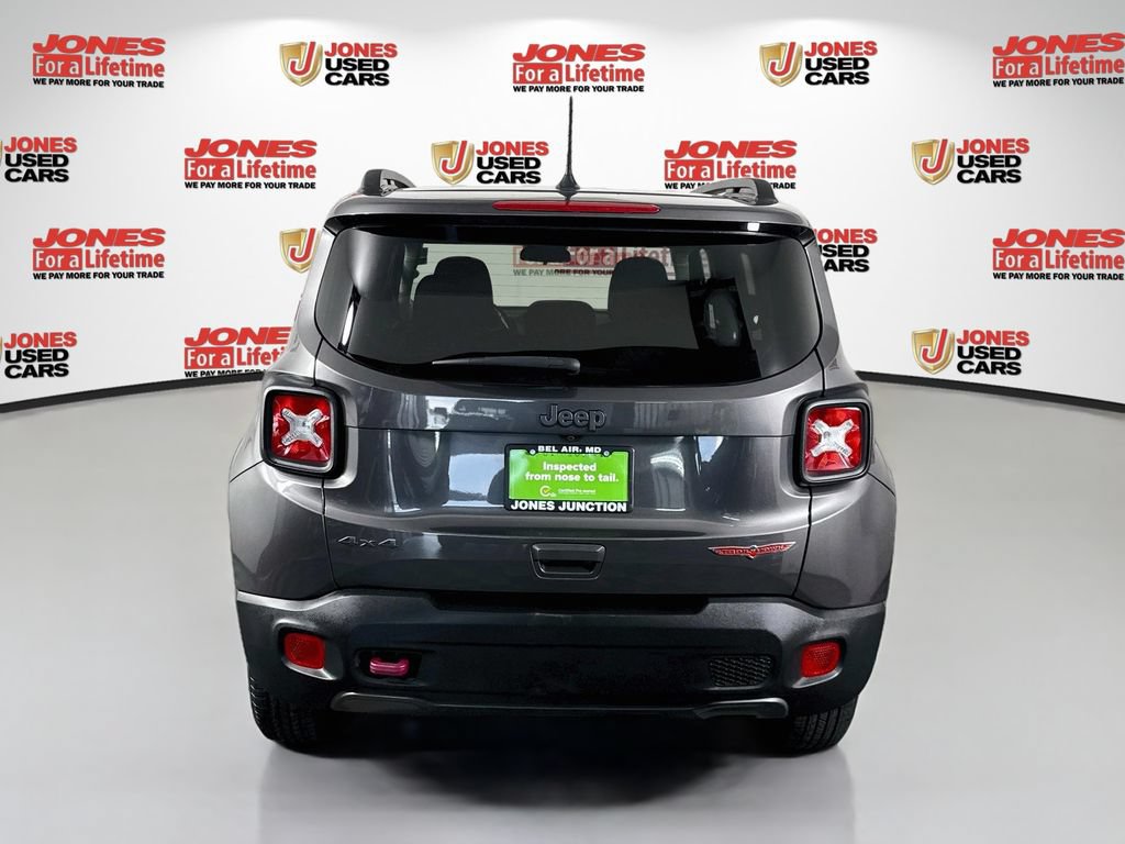 Used 2019 Jeep Renegade Trailhawk w/ Cold Weather Group II AWD/4WD image 15
