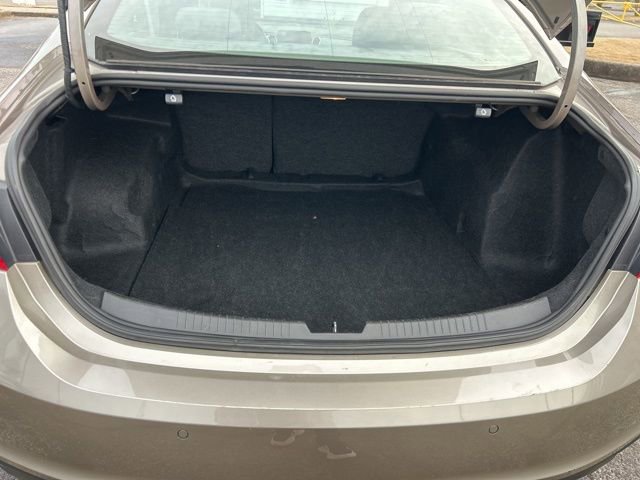 Used 2024 Chevrolet Malibu LT image 29