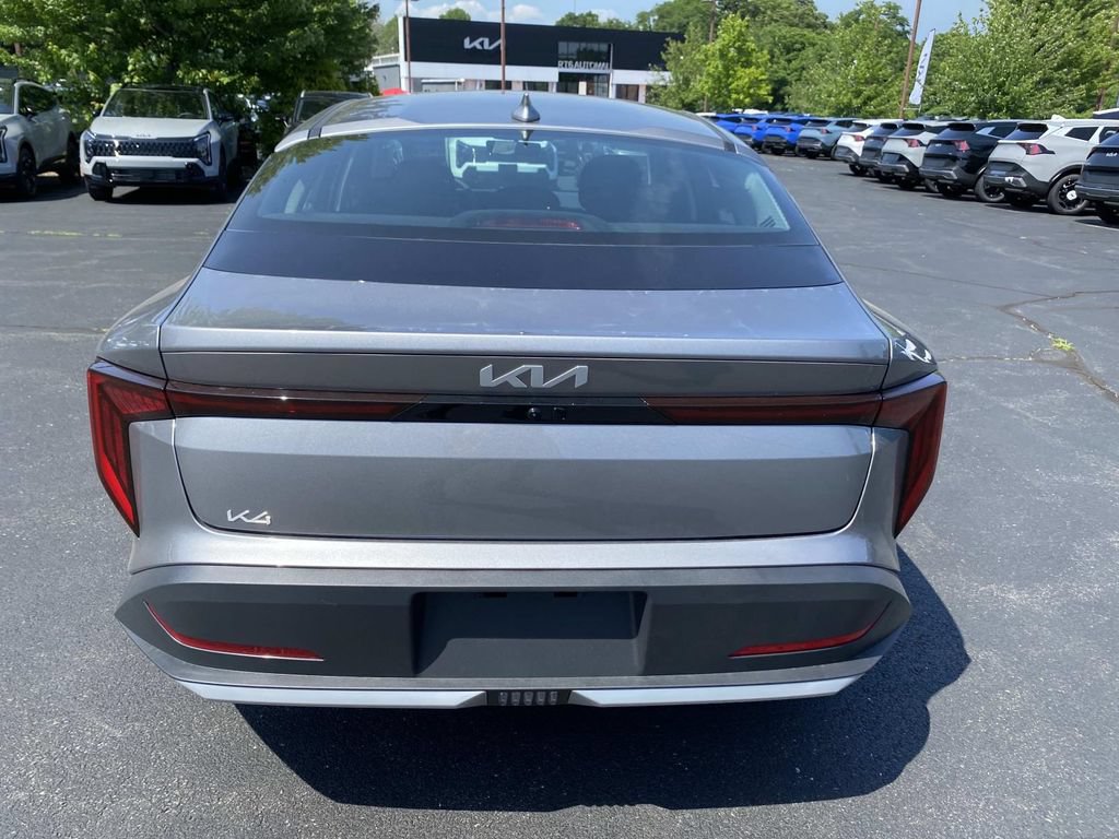 New 2026 Kia K4 FWD image 4