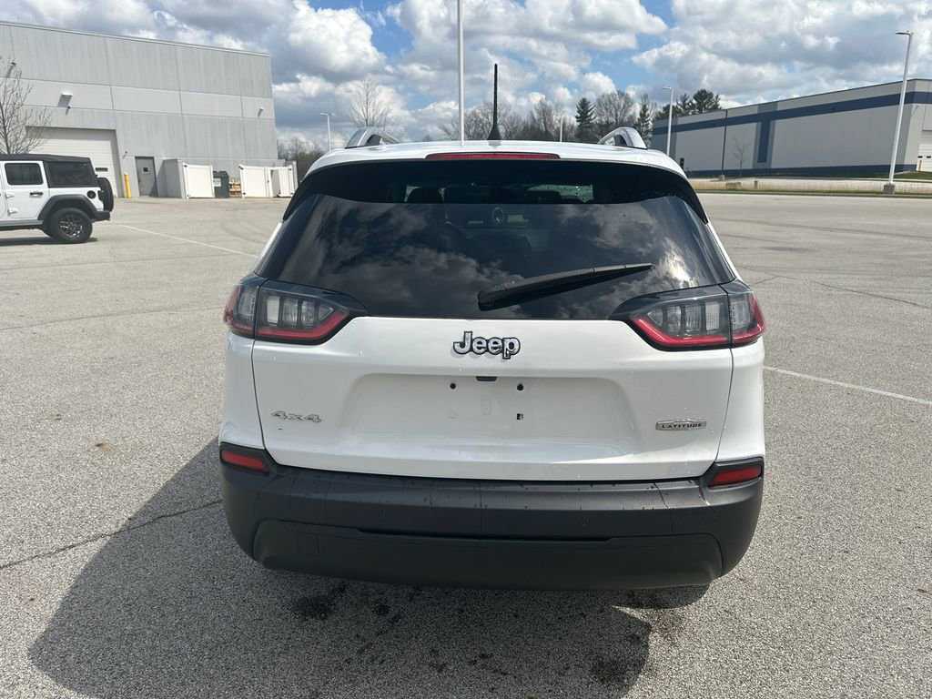 Used 2019 Jeep Cherokee Latitude Plus w/ Cold Weather Group image 4