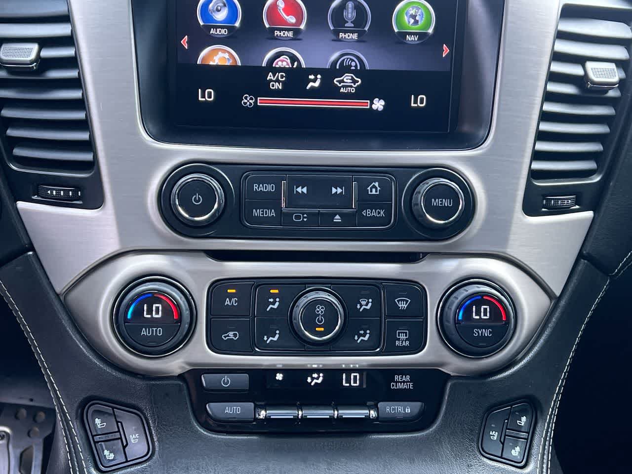 Used 2015 GMC Yukon Denali AWD/4WD image 19