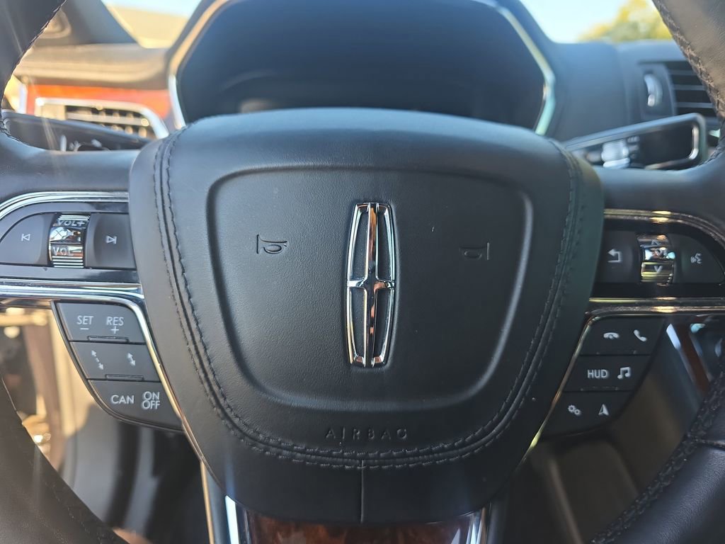 Used 2020 Lincoln Continental Reserve w/ Luxury Package image 20