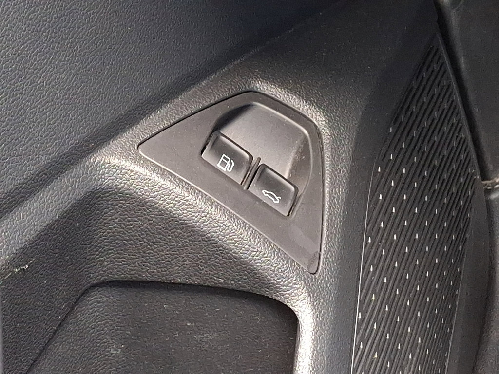 Used 2024 Volkswagen Jetta SE image 25