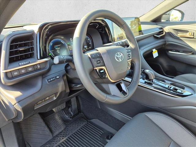 New 2026 Toyota Crown Signia AWD/4WD image 3