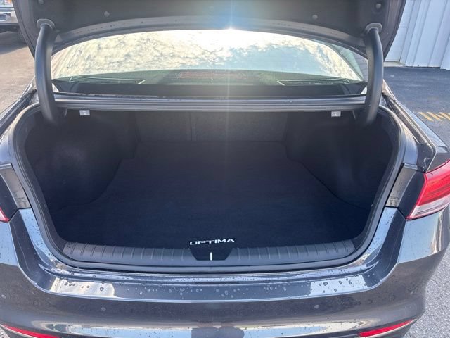 Used 2018 Kia Optima S FWD image 29