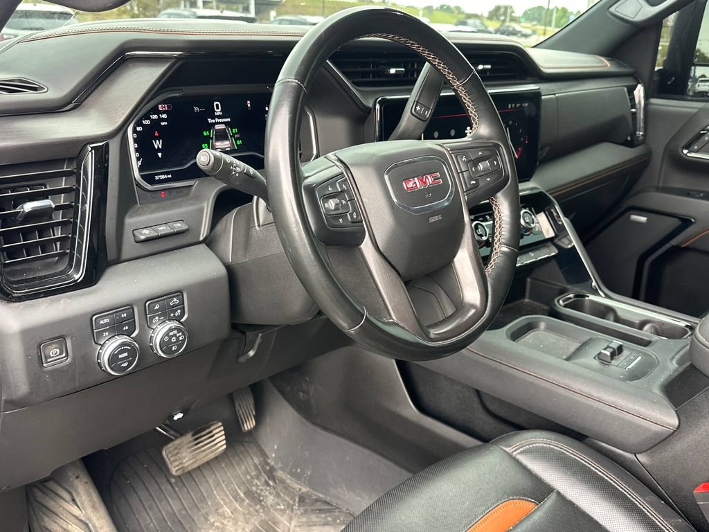 Used 2024 GMC Sierra 2500 AT4 w/ Technology Package AWD/4WD image 12
