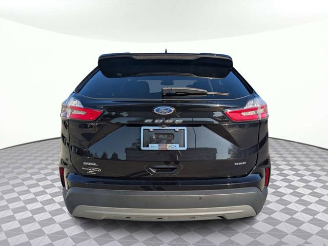 Used 2024 Ford Edge SEL image 5
