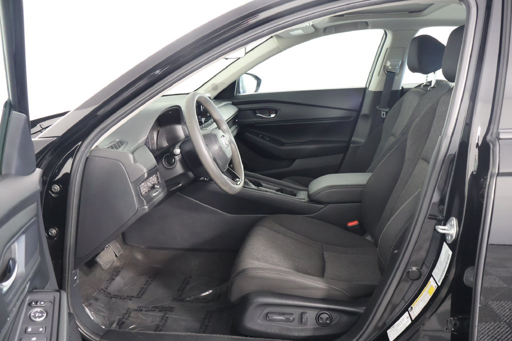 Used 2023 Honda Accord EX image 11