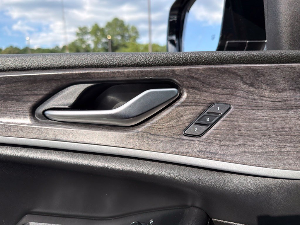 Used 2023 Jeep Grand Cherokee L Limited AWD/4WD image 18