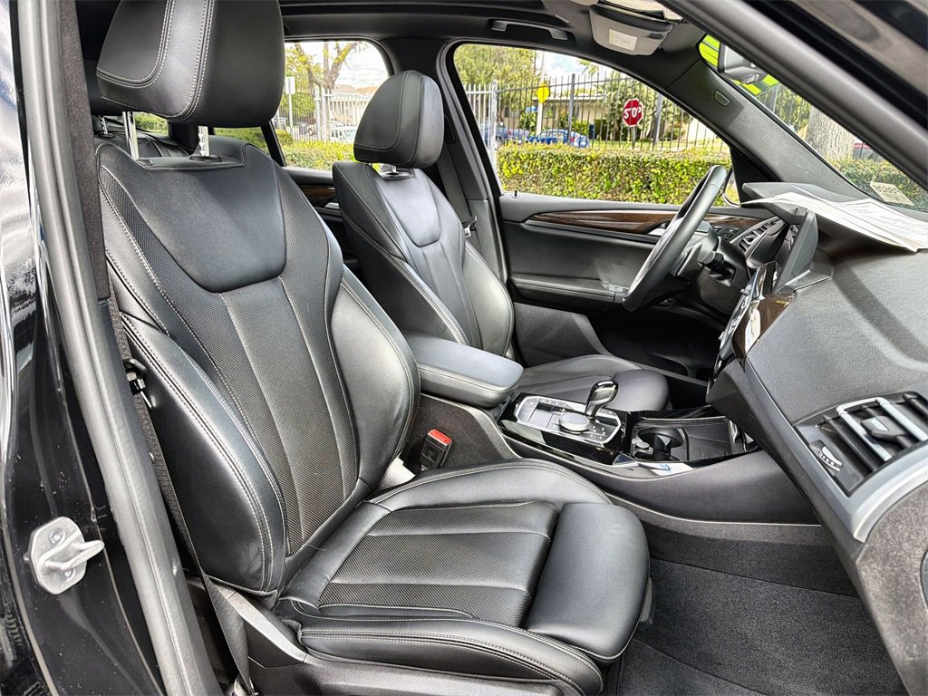 Used 2024 BMW X3 xDrive30i w/ Premium Essential Package image 26