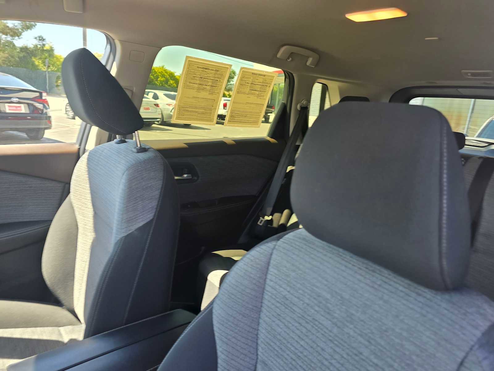 Used 2023 Nissan Rogue SV image 25