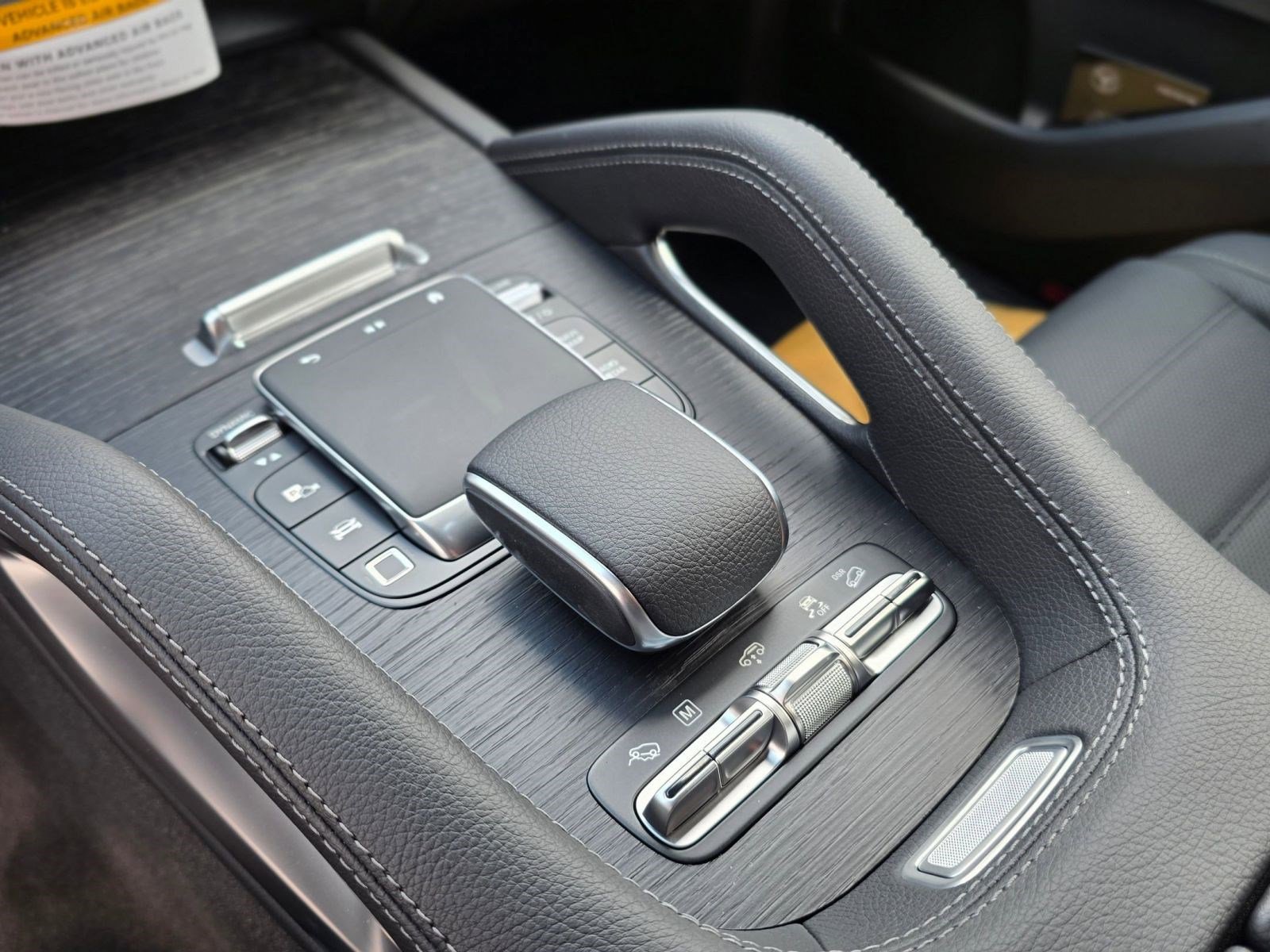 New 2026 Mercedes-Benz GLS 580 4MATIC image 14