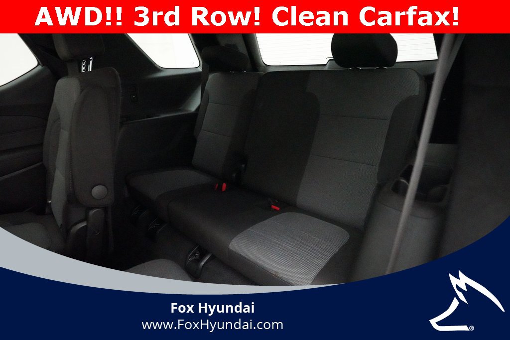 Used 2023 Chevrolet Traverse LT image 17