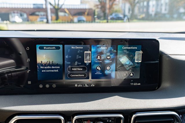 New 2026 Nissan Sentra SV image 13