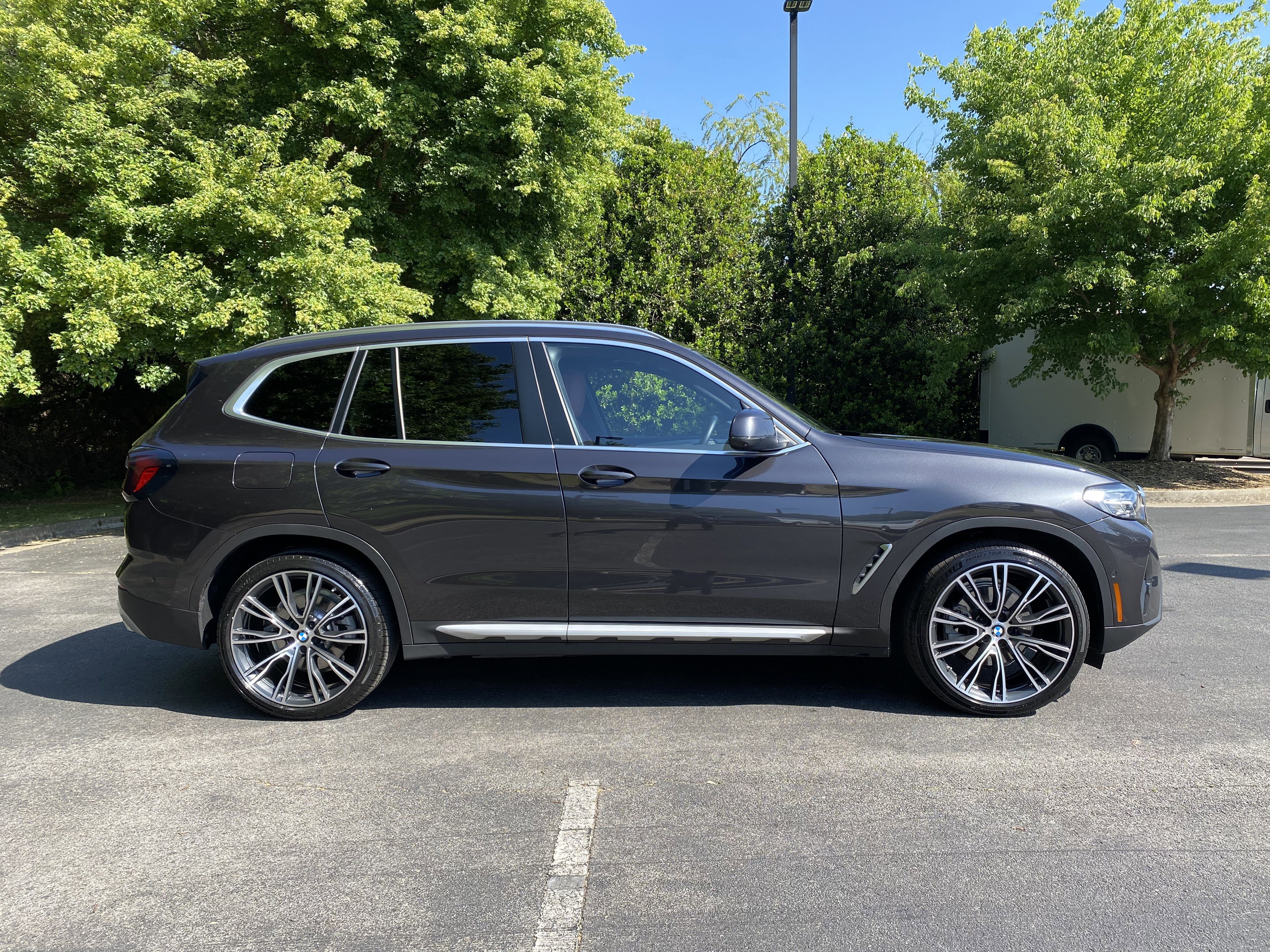 Used 2024 BMW X3 sDrive30i w/ Premium Package w/ZPA RWD image 10