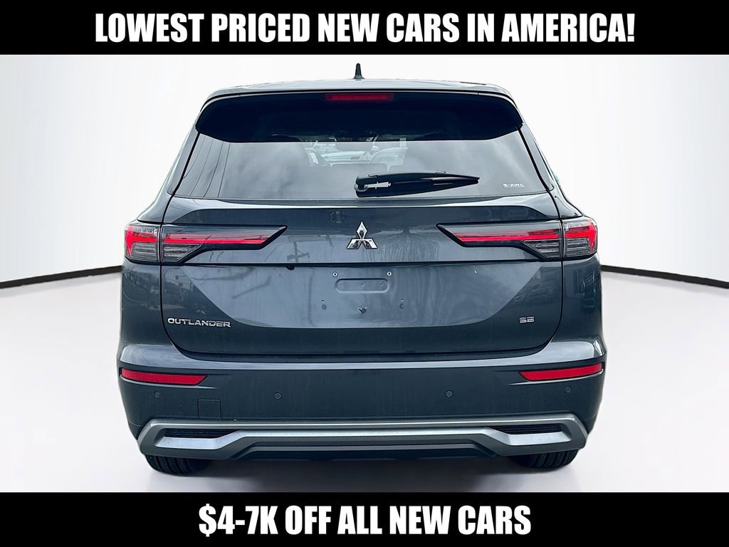 New 2026 Mitsubishi Outlander SE image 6