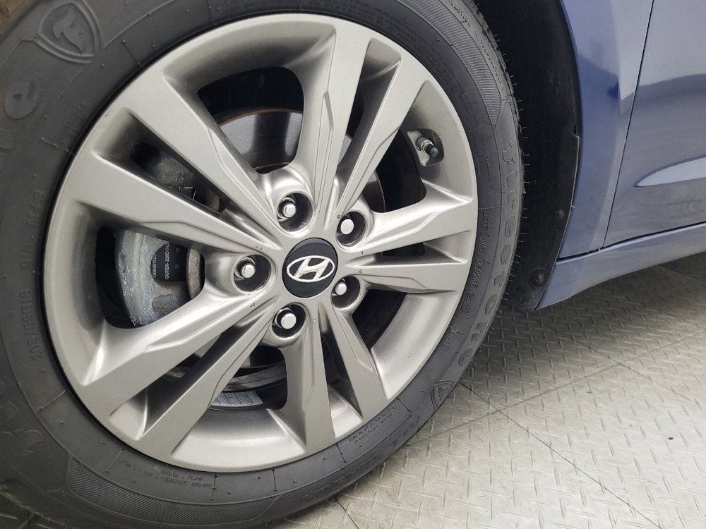 Used 2017 Hyundai Elantra Value Edition image 31