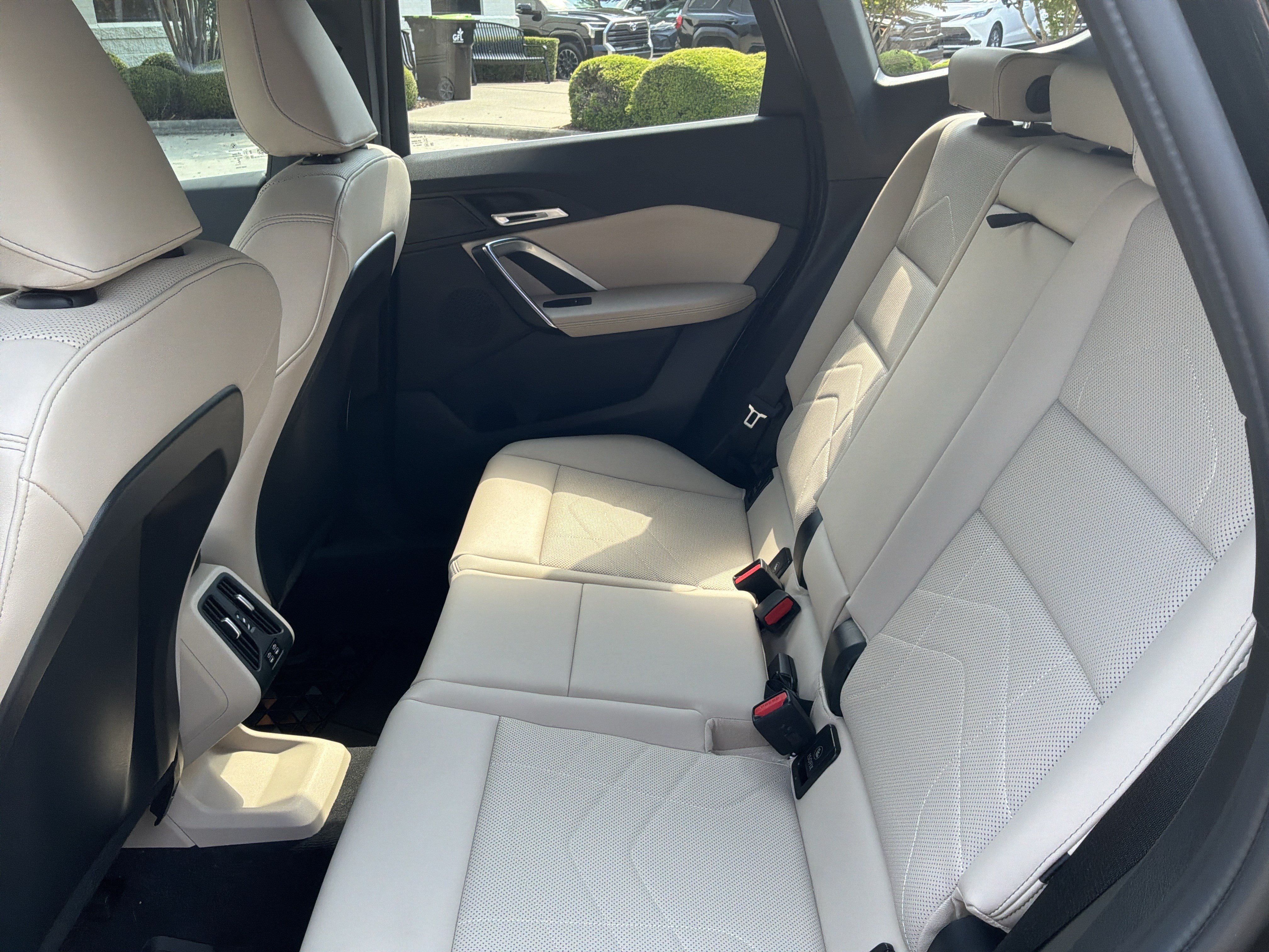 Used 2025 BMW X1 xDrive28i w/ Technology Package AWD/4WD image 31