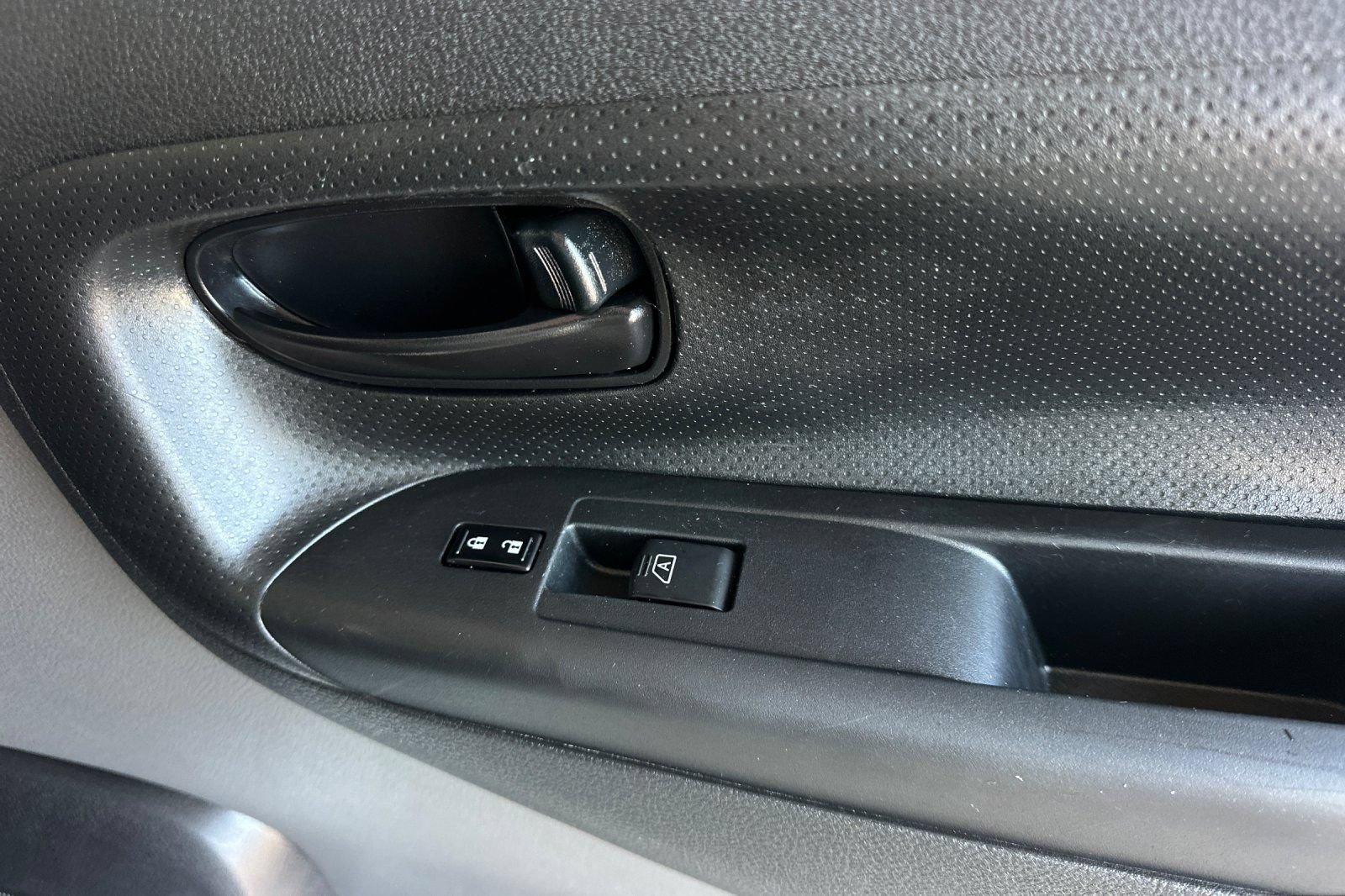 Used 2020 Nissan NV200 SV FWD image 17