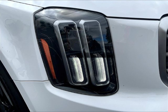 Certified 2023 Kia Telluride S w/ S Sunroof Package AWD/4WD image 32