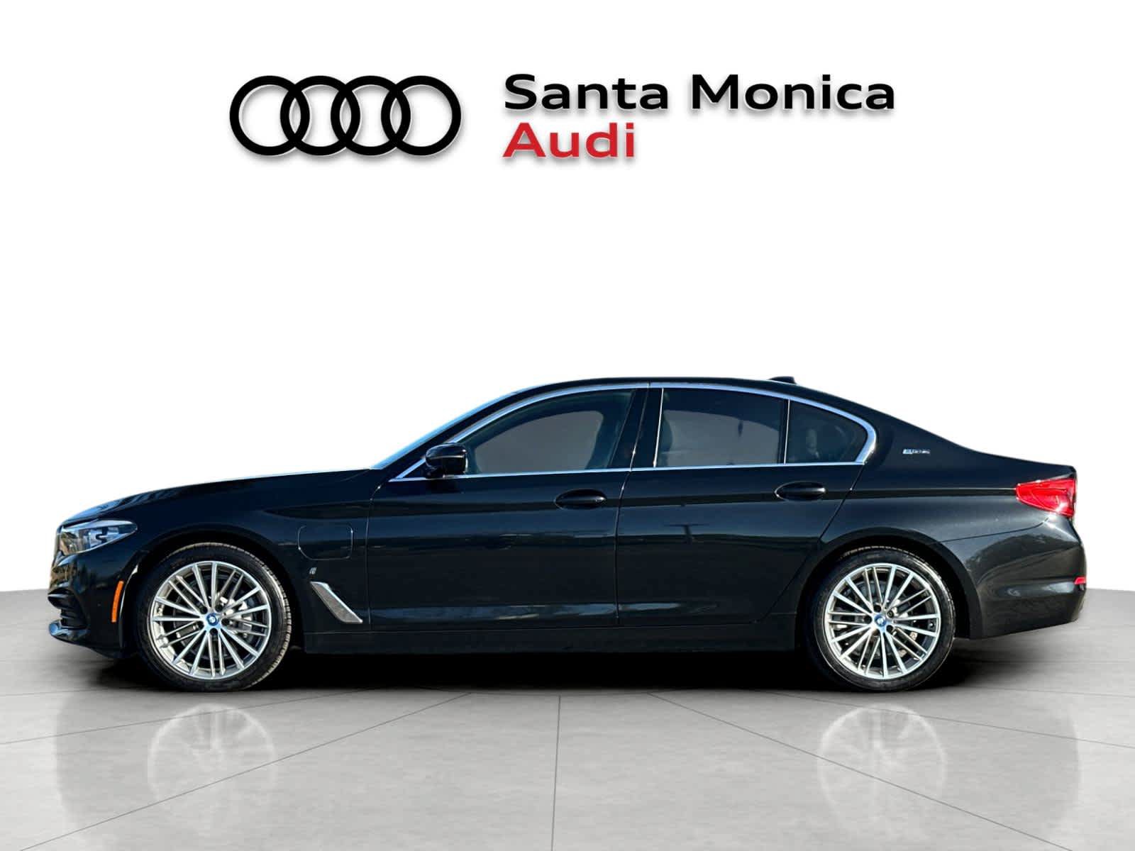 Used 2019 BMW 530e w/ Convenience Package RWD image 5