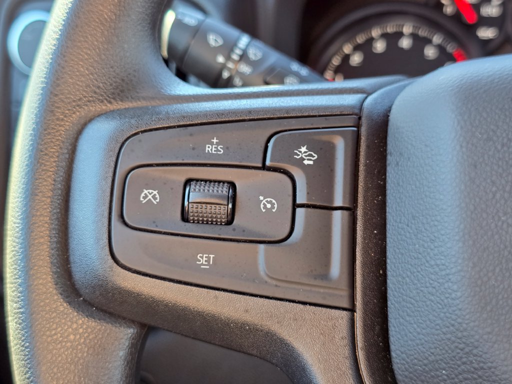 Used 2025 Chevrolet Silverado 1500 Custom AWD/4WD image 31