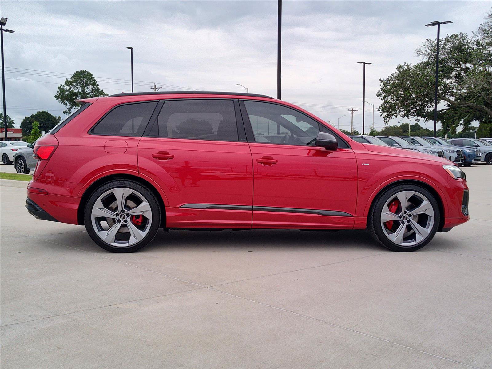Used 2026 Audi Q7 3.0T Prestige AWD/4WD image 10
