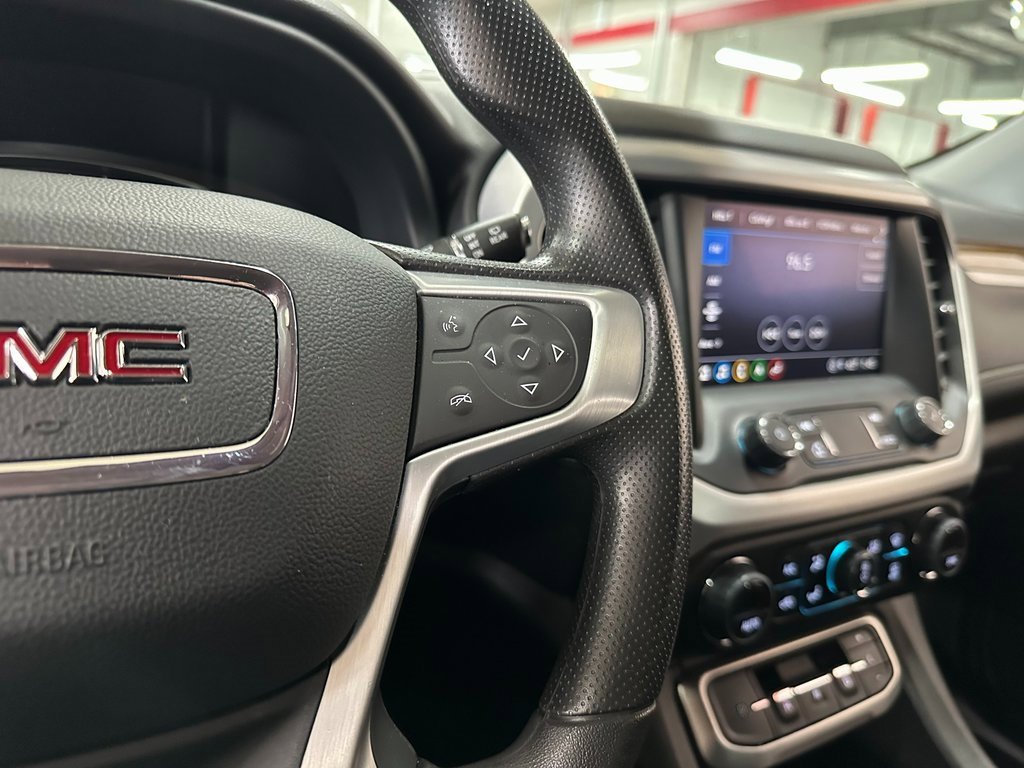 Used 2023 GMC Acadia SLE w/ Driver Convenience Package image 19