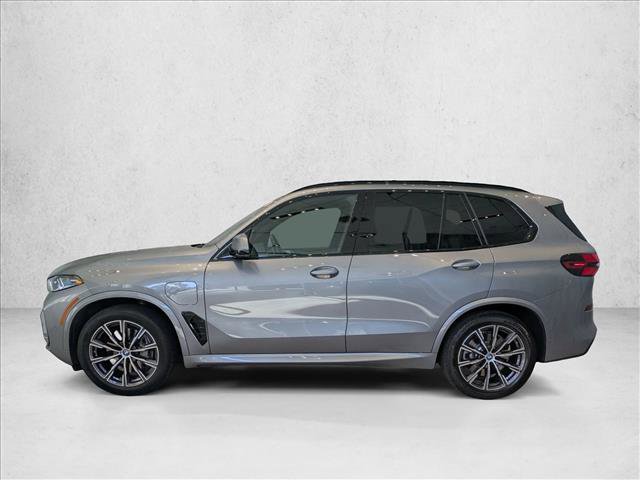 Used 2025 BMW X5 xDrive50e w/ M Sport Package image 10