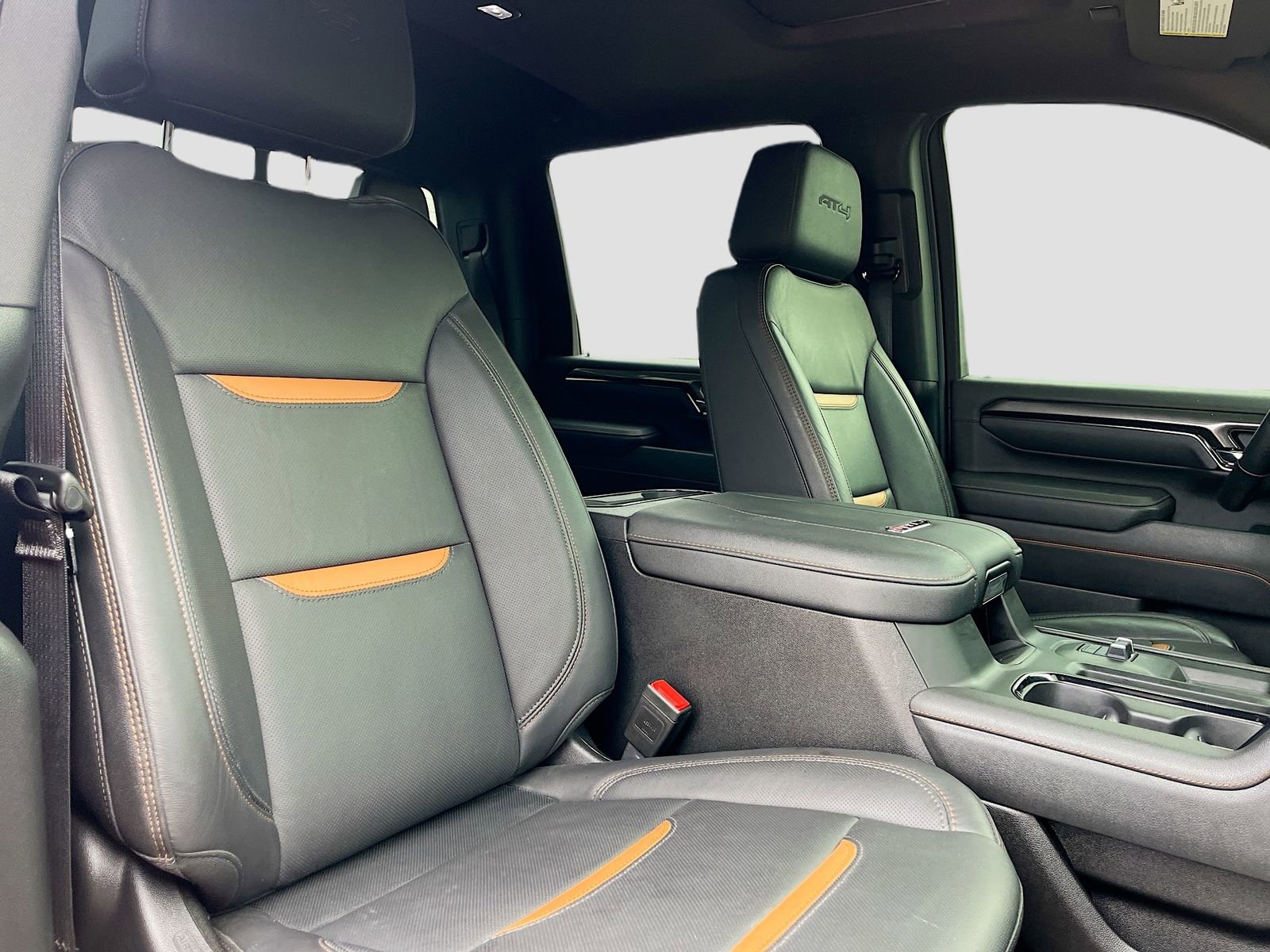 Used 2025 GMC Sierra 2500 AT4 w/ AT4 Premium Plus Package image 30