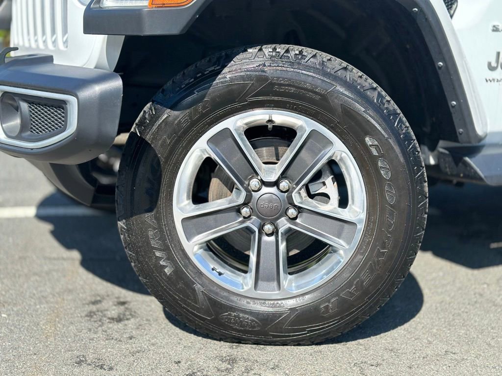 Used 2021 Jeep Wrangler Unlimited Sahara AWD/4WD image 2