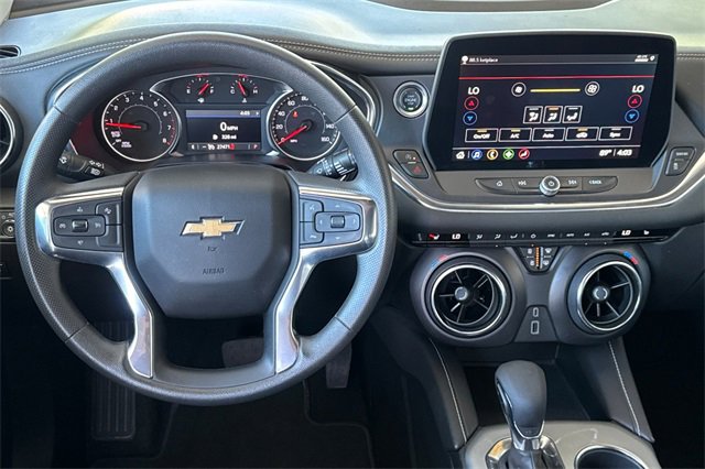 Used 2025 Chevrolet Blazer LT image 14