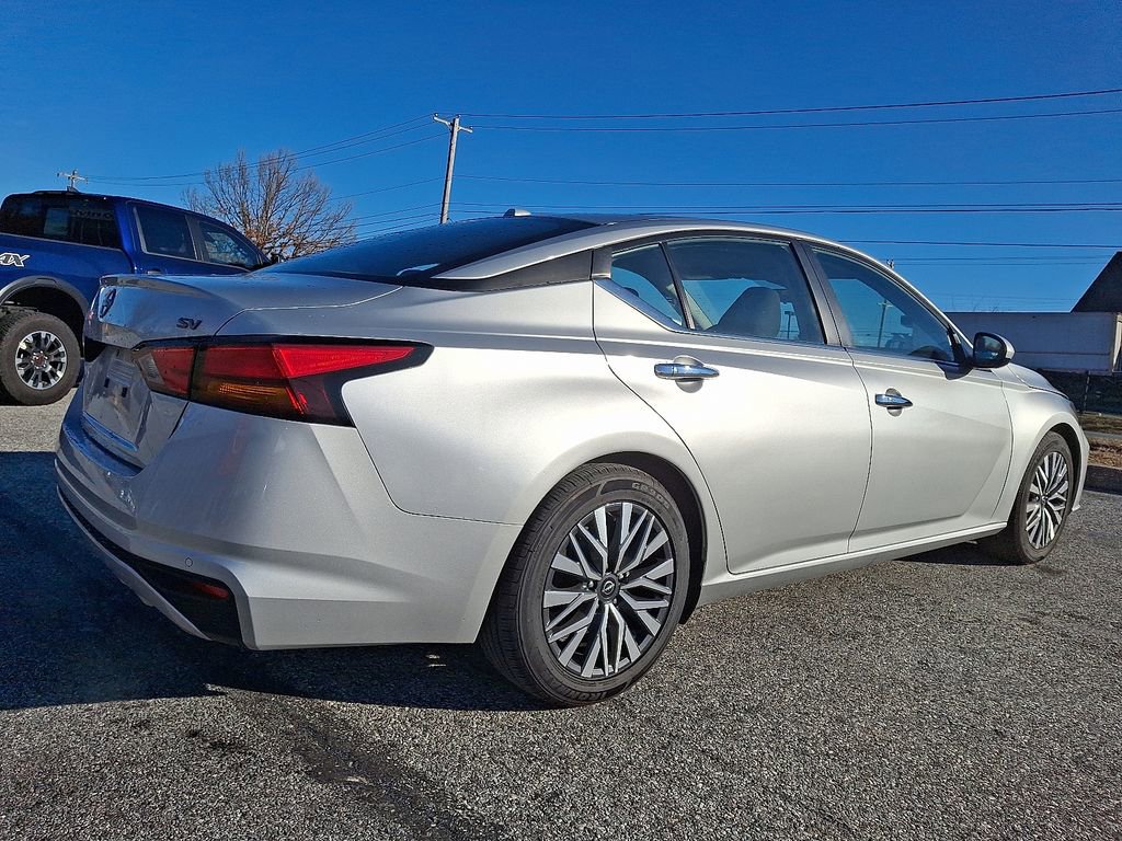 Used 2023 Nissan Altima 2.5 SV image 6