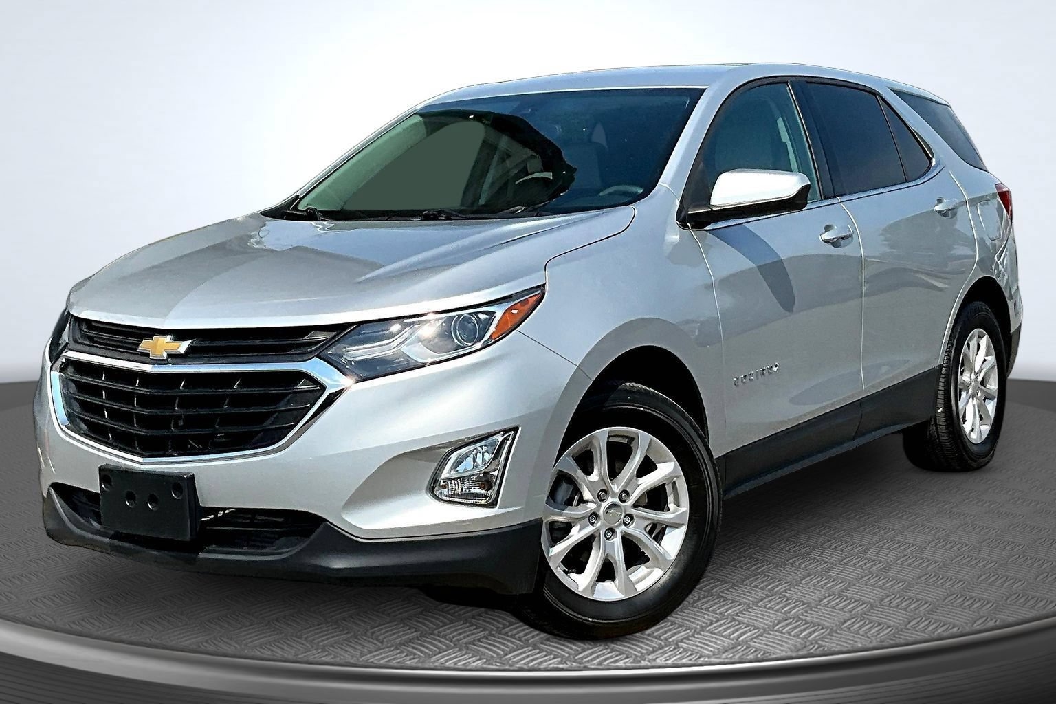 Used 2020 Chevrolet Equinox LT w/ Driver Convenience Package AWD/4WD image 1