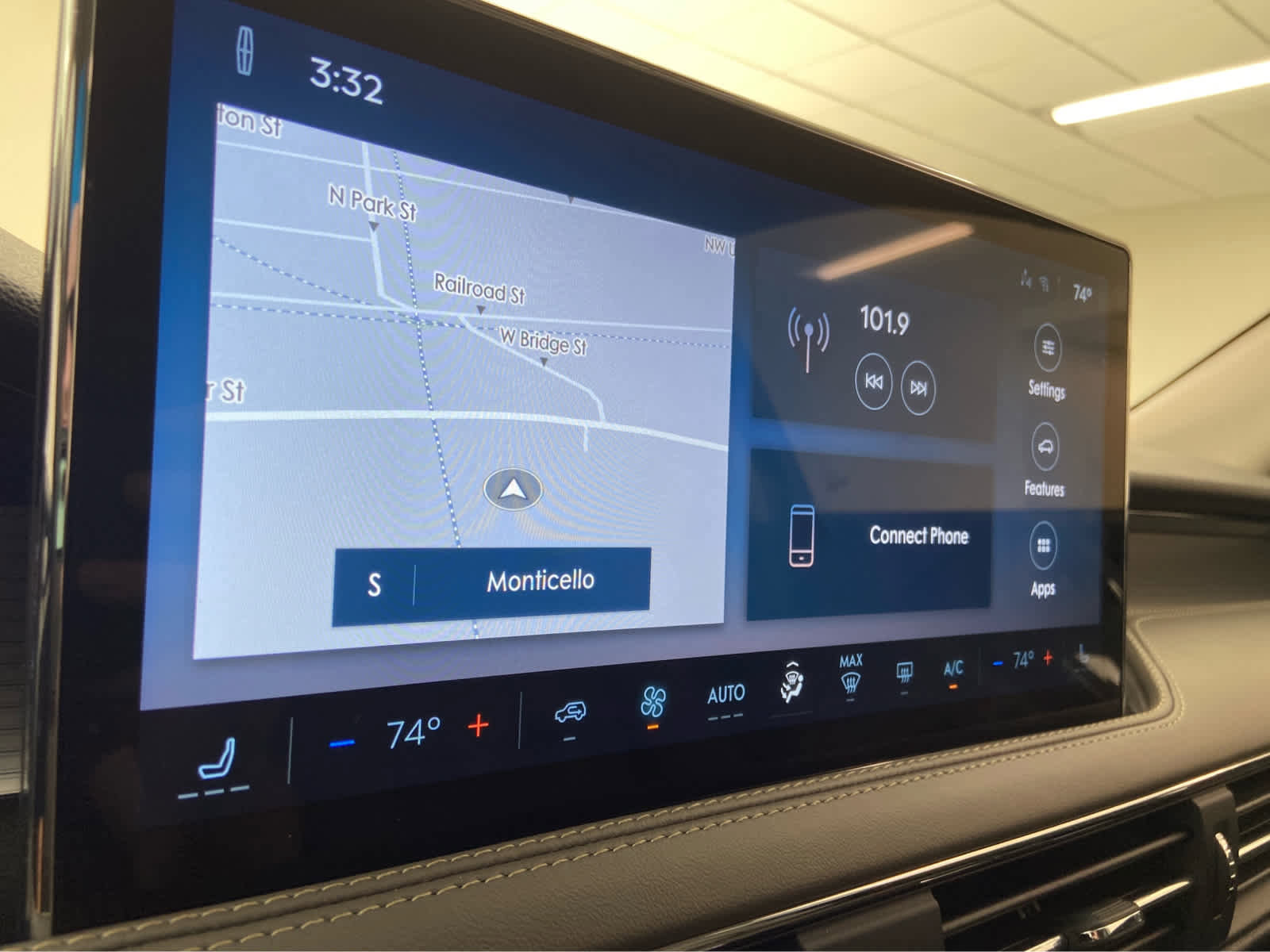 Used 2025 Lincoln Corsair Grand Touring AWD/4WD image 29