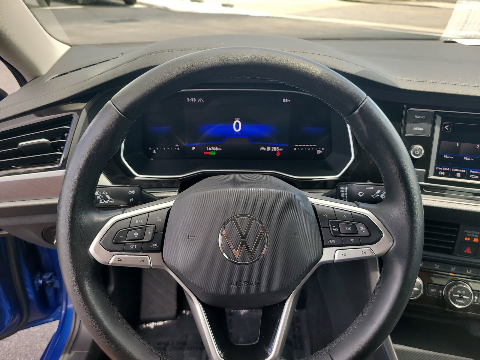 Used 2024 Volkswagen Jetta SE image 25