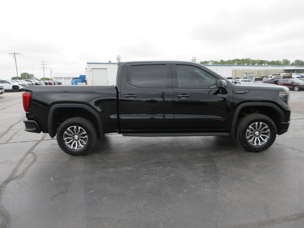 Certified 2023 GMC Sierra 1500 AT4 w/ Technology Package AWD/4WD image 5