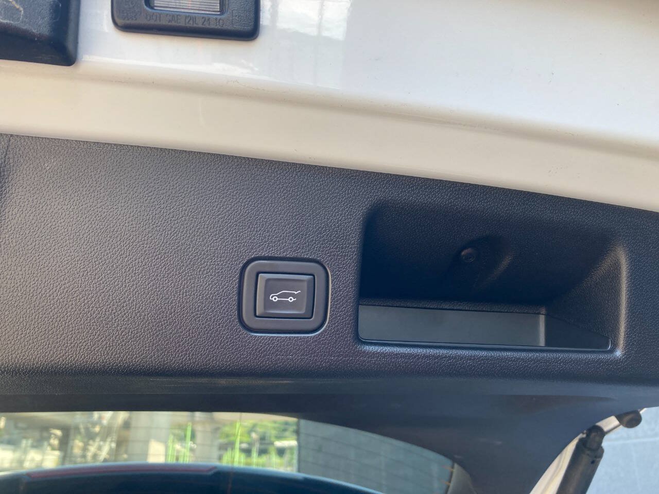 Used 2024 Chevrolet Equinox EV LT FWD image 17