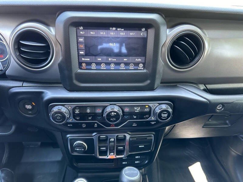 Used 2022 Jeep Gladiator Sport AWD/4WD image 10