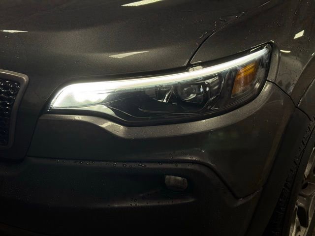 Used 2022 Jeep Cherokee Trailhawk w/ Comfort/Convenience Group image 2