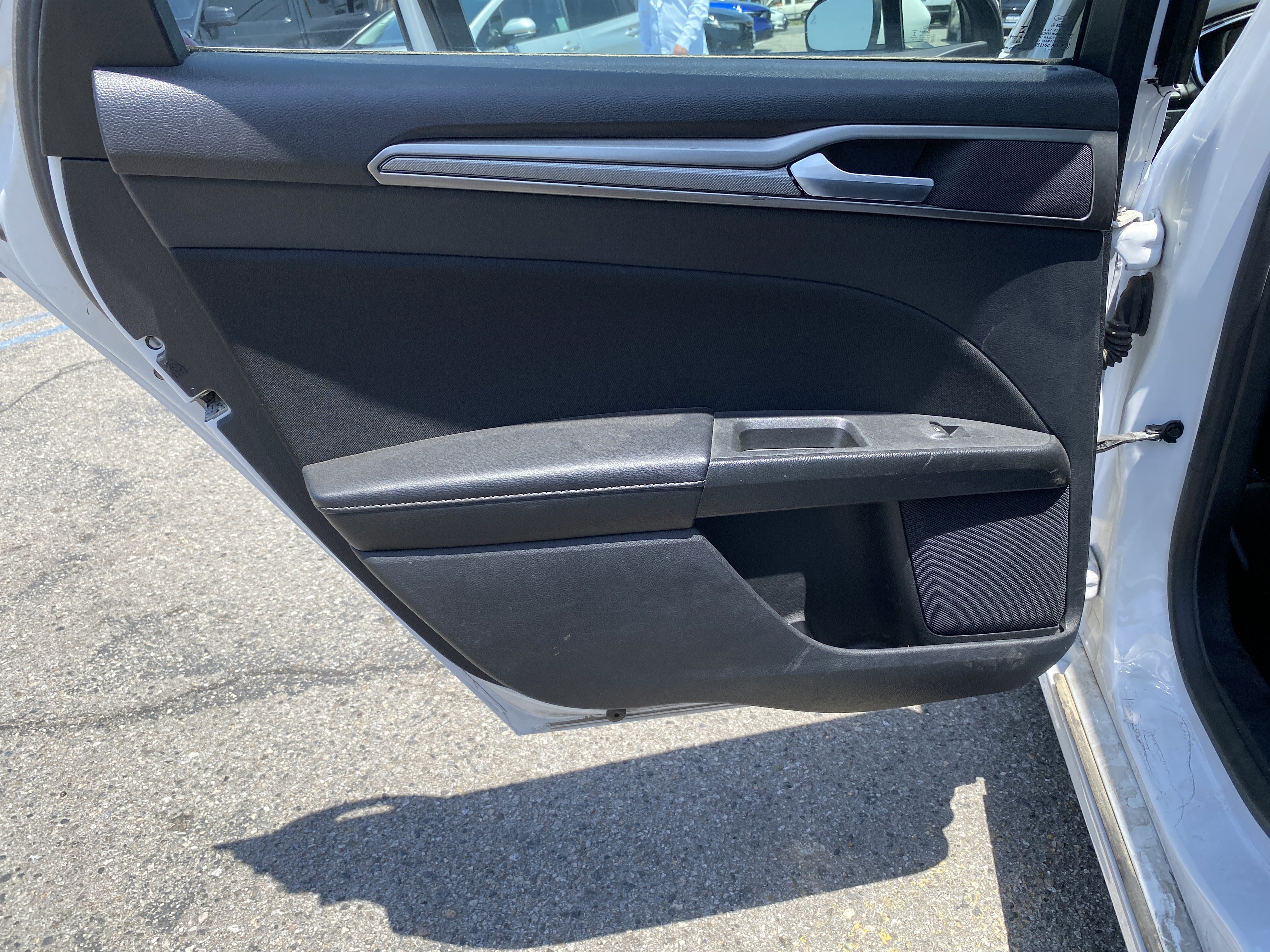 Used 2019 Ford Fusion SE FWD image 20