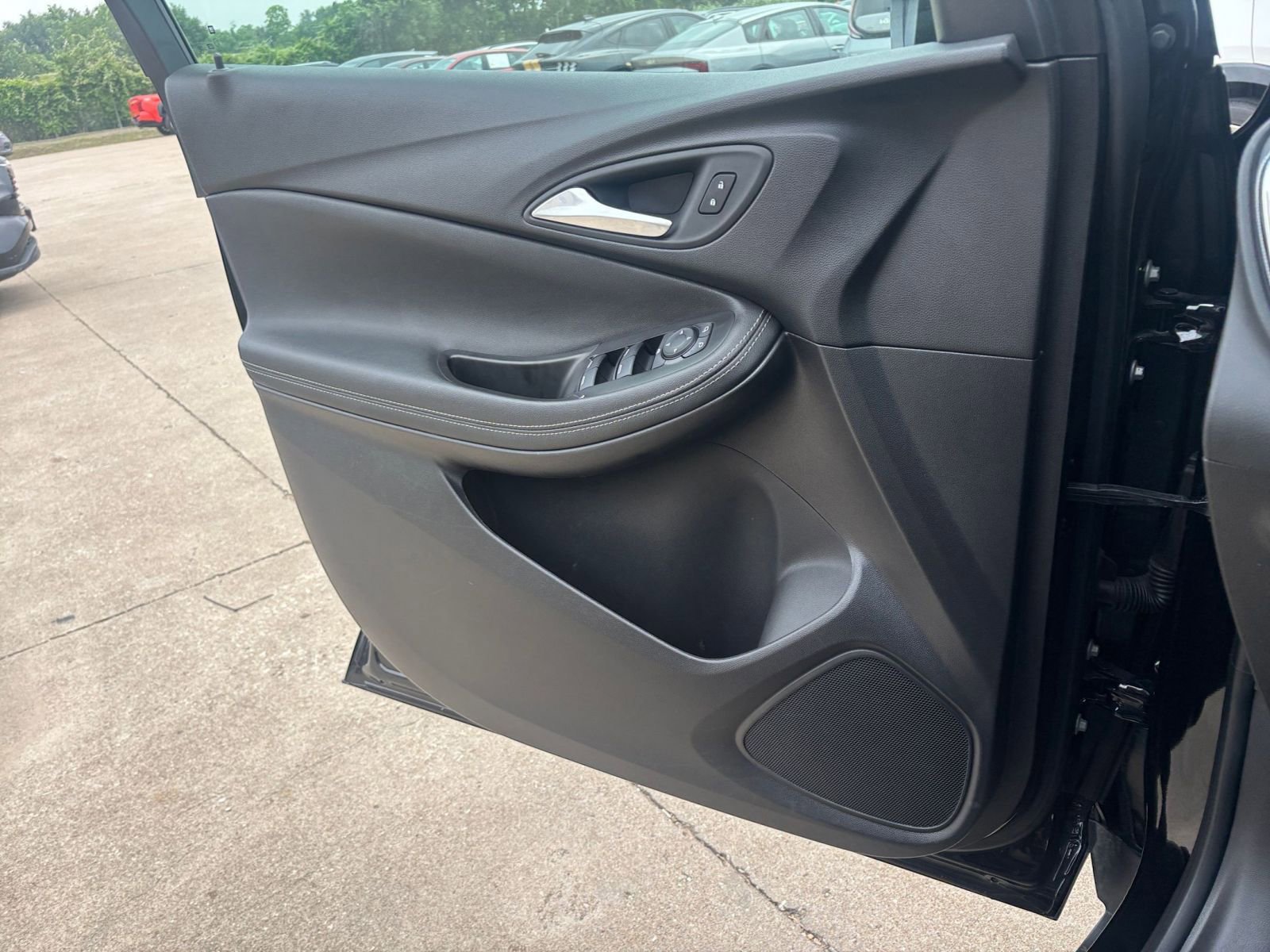 Used 2025 Buick Encore GX Preferred FWD image 18