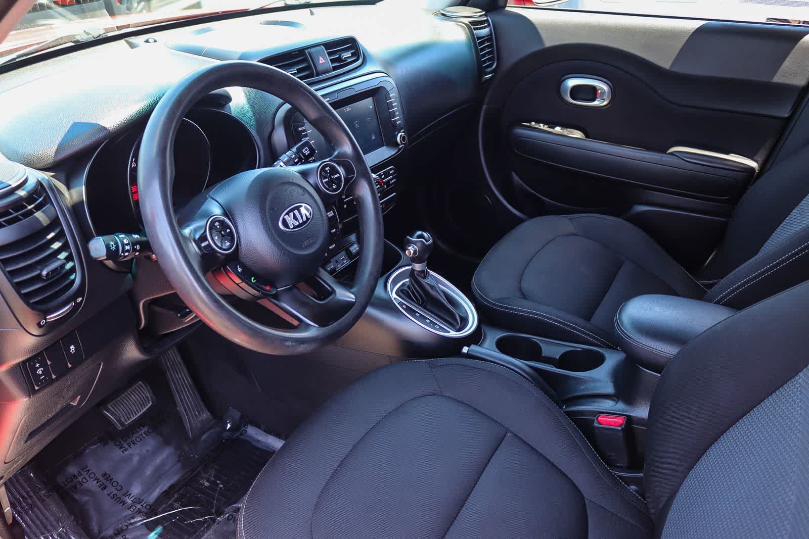 Used 2018 Kia Soul + FWD image 16