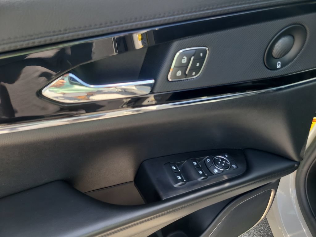 Certified 2021 Lincoln Nautilus Reserve FWD image 15