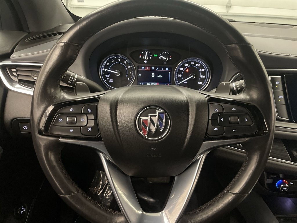 Used 2023 Buick Enclave Essence image 5